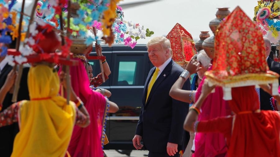 Inde: visite historique et tapis rouge pour Donald Trump