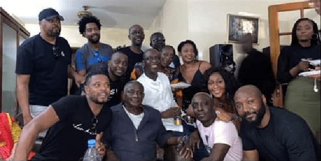 Photos : Evra en famille à Dakar pour feter l’anniversaire de son père