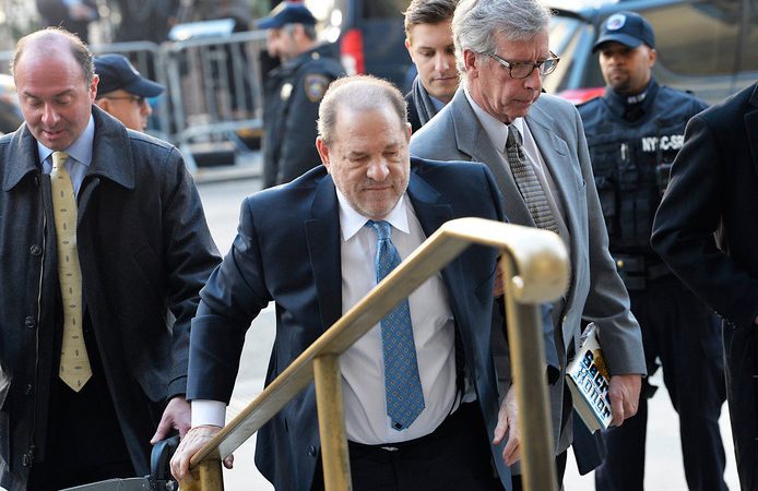 Harvey Weinstein emmené à l’hôpital après son procès