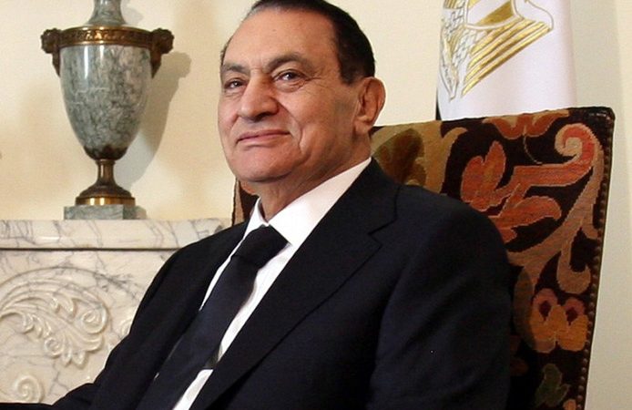 L’ex-président égyptien Hosni Moubarak est mort