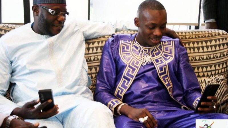 Les images de l’arrivée de Youssou Ndour à Bamako, accueilli par Sidiki Diabaté