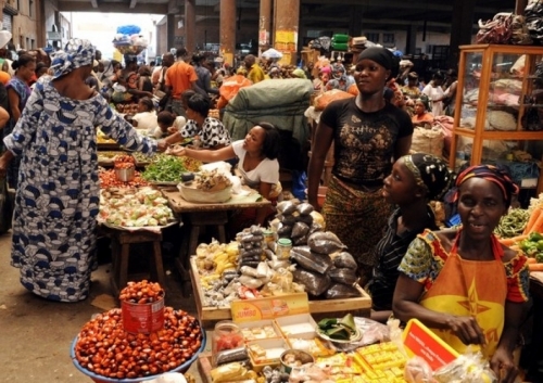 Covid-19 et le Marché / Entre rareté des clients et cherté des produits : Le calvaire quotidien des femmes au foyer et marchands.