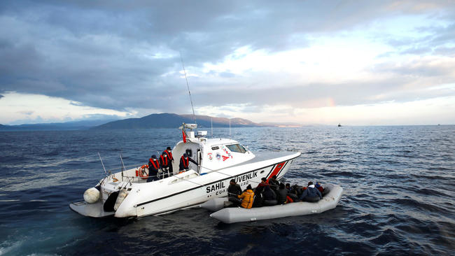 Le président turc Erdogan ordonne aux gardes-côtes de stopper les migrants en mer Égée