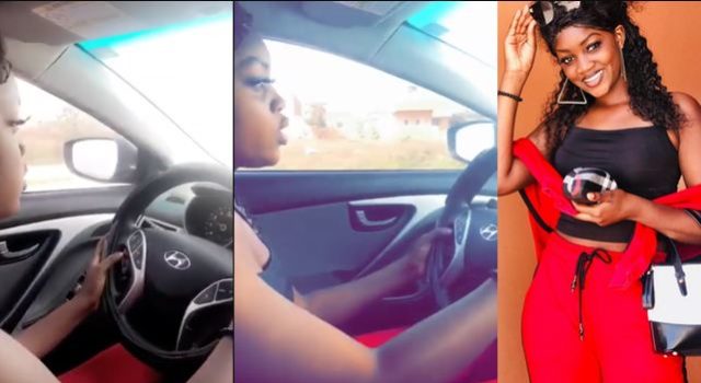 (Vidéo): Mame Diarra Thiès de Sen Pti Galle s’enjaille dans sa nouvelle voiture