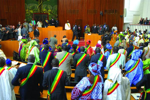 Assemblée nationale – Loi habilitant Macky Sall : La conférence des présidents en réunion ce lundi, pour déterminer l’agenda