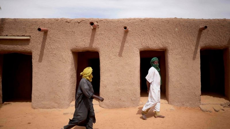 Attaques et massacres ethniques quittent les villages fantômes du centre du Mali