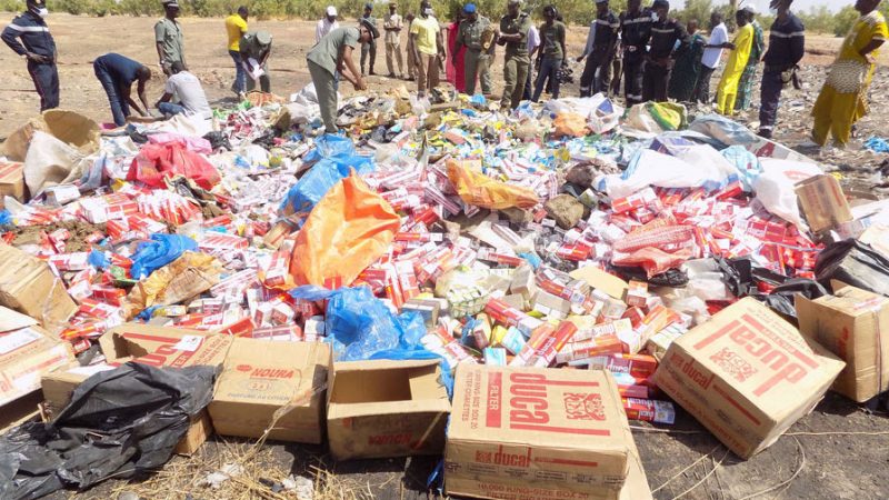 Frontière sénégalo-gambienne : les Douaniers de Séléty saisissent des produits frauduleux