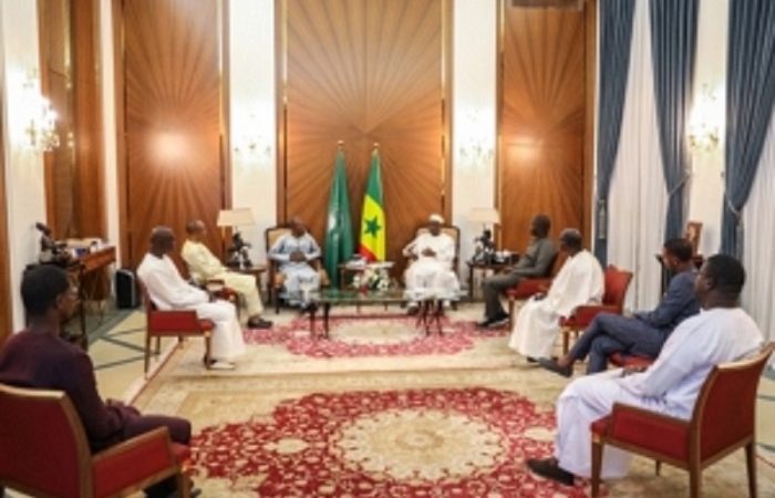 Coronavirus – Macky Sall fait des journalistes des soldats contre covid-19