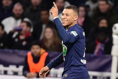 Paris et Mbappé font exploser un Lyon à dix –  (OL 1-5 PSG) –