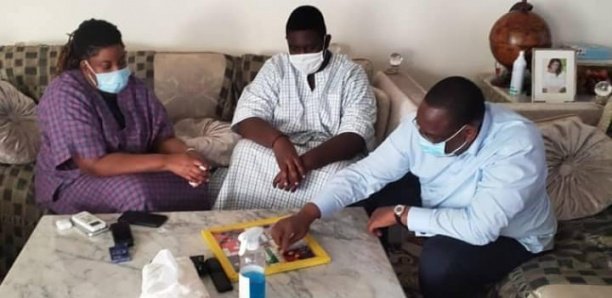 [Arrêt sur images] Quand Macky Sall joue au ludo avec ses enfants