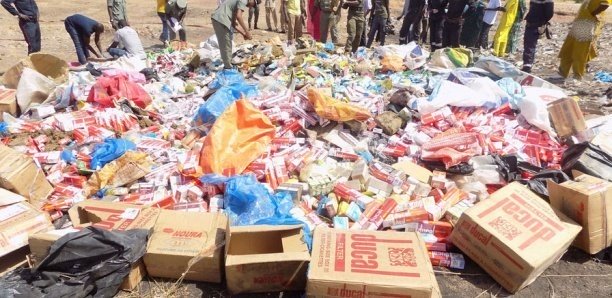 Marché Thiaroye : 15 tonnes de tabac frauduleux saisies par la gendarmerie