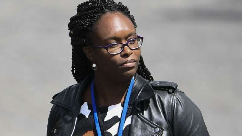 Stocks de masques: Sibeth Ndiaye reconnaît qu’il y a eu « des difficultés logistiques »