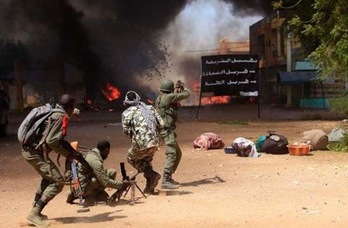 Mali: au moins 20 soldats tués dans une attaque attribuée aux jihadistes