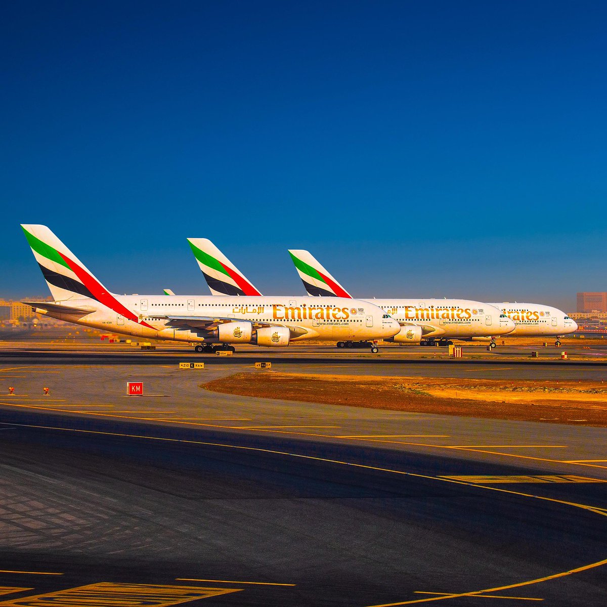 Dernier Coronavirus: Emirates est autorisé à effectuer un nombre limité de vols de passagers