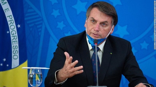 Coronavirus : le président brésilien Jair Bolsonaro limoge son ministre de la Santé