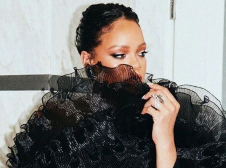 Rihanna dénonce le racisme mondial…