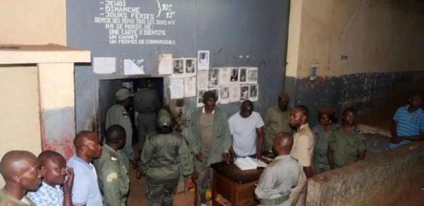 Covid-19 : distribution de produits sanitaires aux prisons et au centre Guindy, vendredi