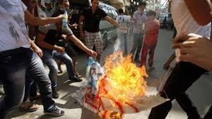 «Brûlez les banques»: les manifestants libanais sont prêts à se battre