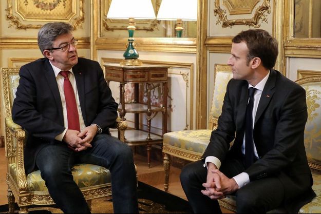 Prolongement du confinement: Mélenchon dénonce la stratégie hasardeuse de Macron