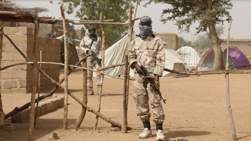 Dans le centre du Mali, les combats entre groupes armés s’intensifient