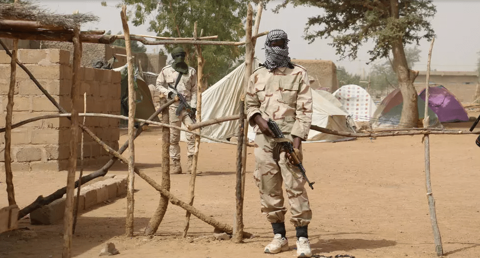 Dans le centre du Mali, les combats entre groupes armés s’intensifient