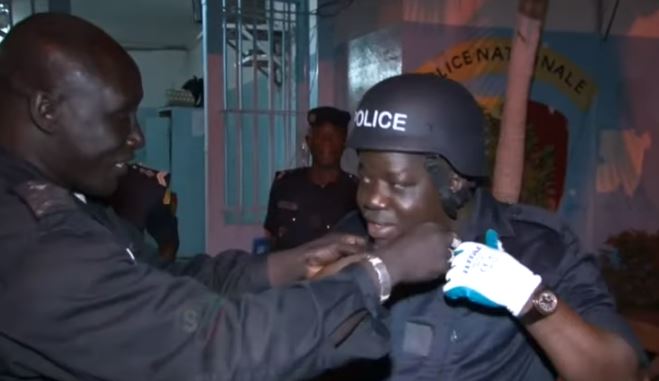 Couvre-feu: Tenue de Policier,Ndoye Bane méconnaissable…(Vidéo)