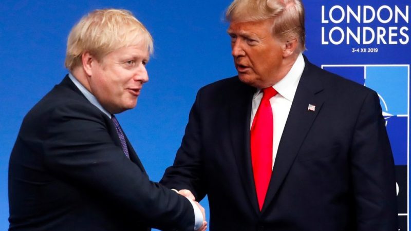 Donald Trump offre de l’aide pour traiter le Premier ministre britannique positif à COVID-19, Boris Johnson