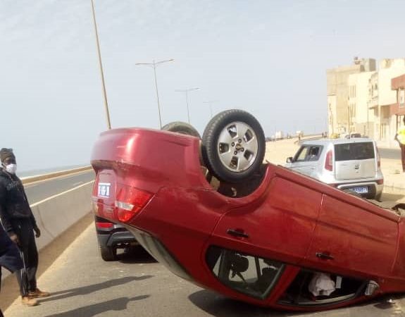 Accident spectaculaire sur la VDN 3 vers Cambérène (5 photos)