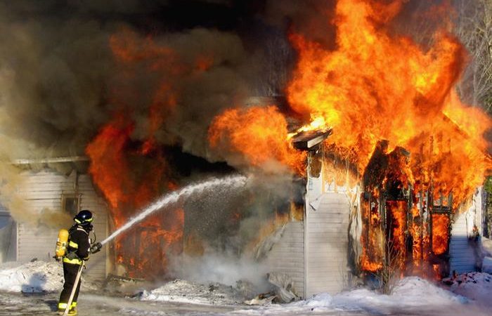 Societe Incendie à Mbour : Un malade mental met le feu à côté de l’entrepôt de bonbonnes de gaz de Auchan