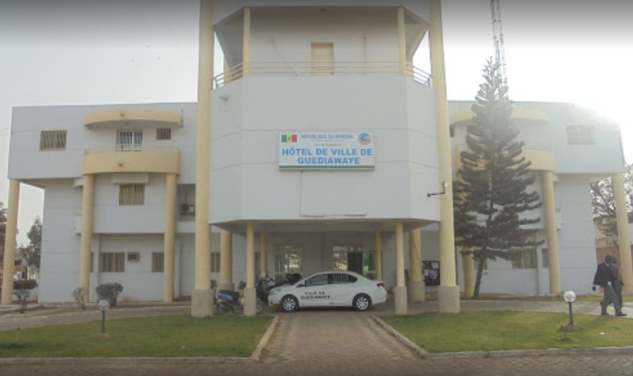 Societe Guédiawaye : La mairie et la préfecture en quarantaine