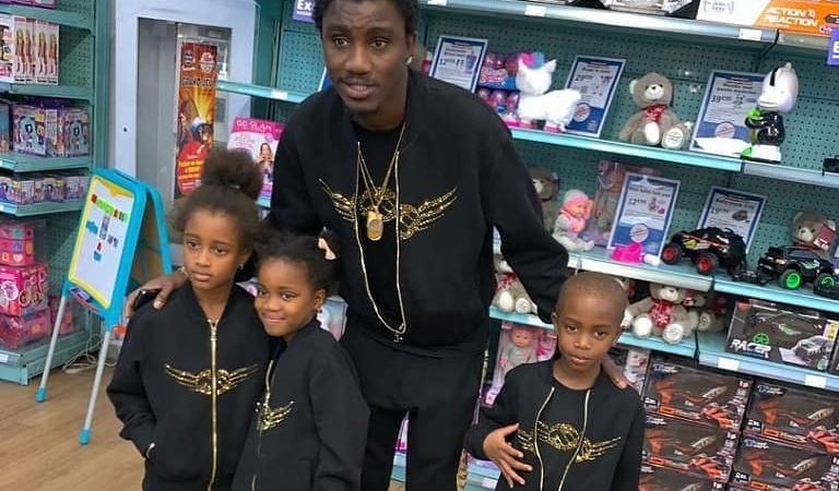 (Photos) Wally Seck en toute complicité avec ses enfants