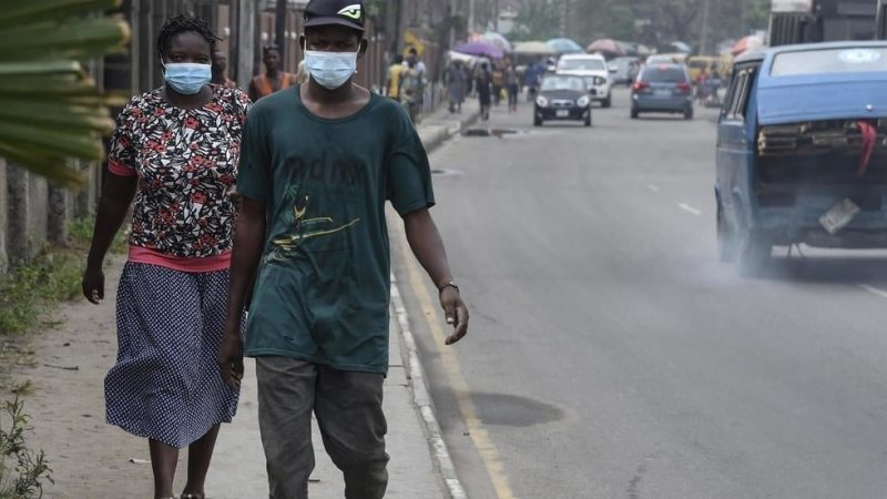 Des patients atteints du coronavirus en colère au Nigéria