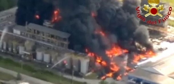 Explosion dans une usine chimique à Venise, au moins deux blessés