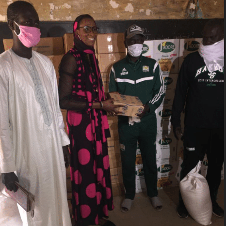 La basketteuse, Astou Ndour au chevet des familles démunies