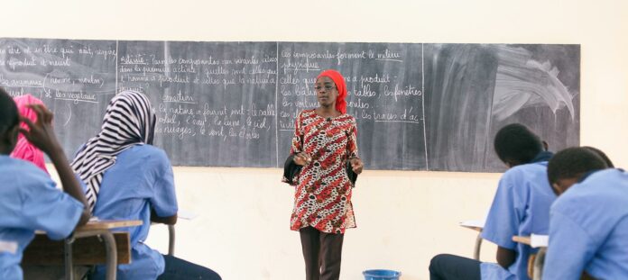 Reprise des cours : “Ne touche pas à ma sœur” souligne une réticent