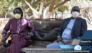 Covid-19 : La visite du ministre de la Culture chez Baba Maal…