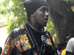 Découvrez la somme que Wally Seck a offerte à Serigne Akassa. [Vidéo]