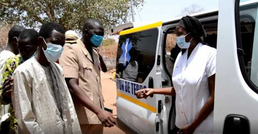 Coopération : Anambé réceptionne une ambulance médicalisée des Espagnols