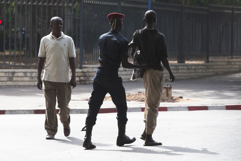 Arrêté, un dealer propose 200 000 Fcfa aux policiers