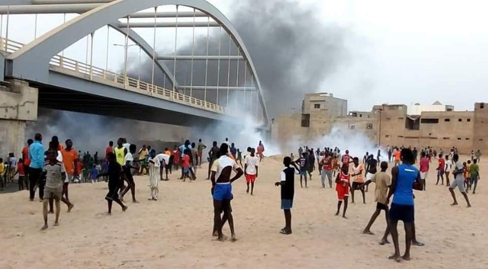 Plage de Cambéréne: Affrontement entre Forces de l’ordre et des jeunes…