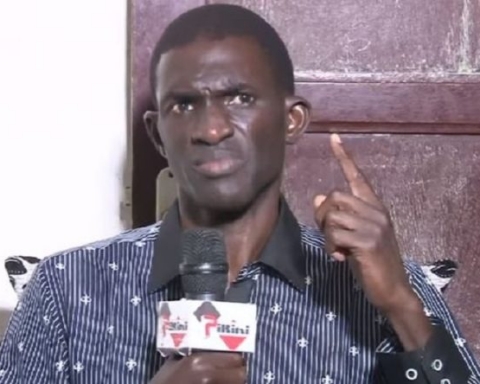 Covid-19 : Ansoumana Dione charge Moustapha Cissé Lô