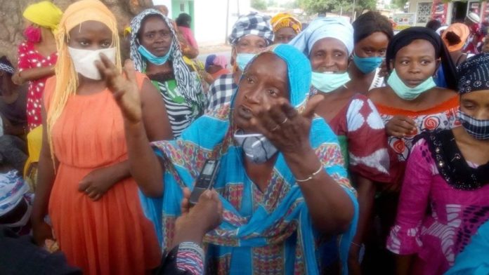 Des femmes dans la rue pour réclamer des vivres à Kolda