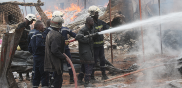 Incendie à Pack Lambaye de Pikine