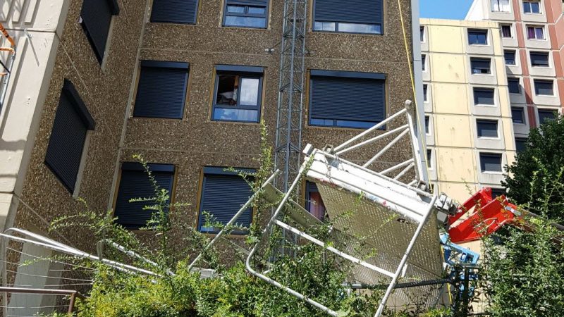 [Photos-Vidéo] Chute d’une nacelle à Vénissieux : Un des ouvriers sénégalais blessés est décédé