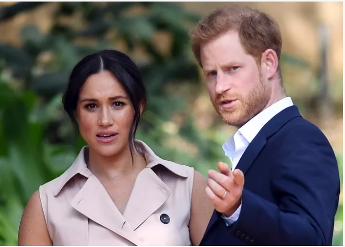 Harry et Meghan portent plainte contre des paparazzis pour des photos volées de leur fils