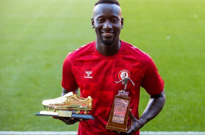 Bristol City: Meilleur buteur du club, Famara Diedhiou élu joueur de l’année