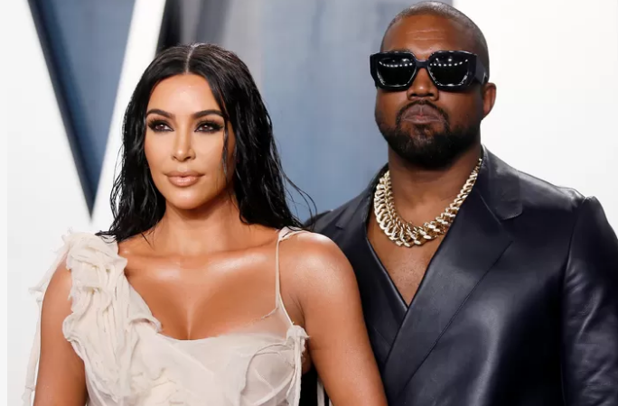 Kim Kardashian sur les troubles bipolaires de Kanye West: “Une situation difficile et pénible à comprendre”