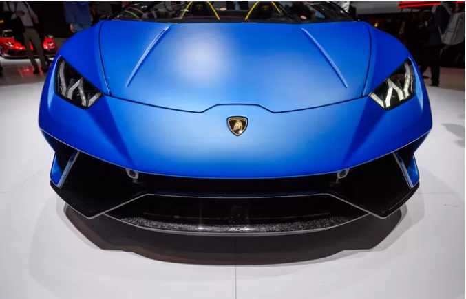 Il utilise une aide financière liée au coronavirus pour s’acheter une Lamborghini