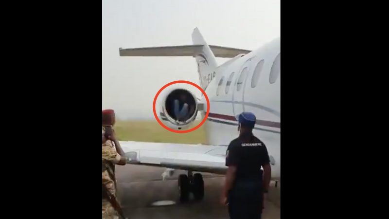 Congo : Un enfant se cache dans le réacteur d’un JET pour se rendre en France (Vidéo)