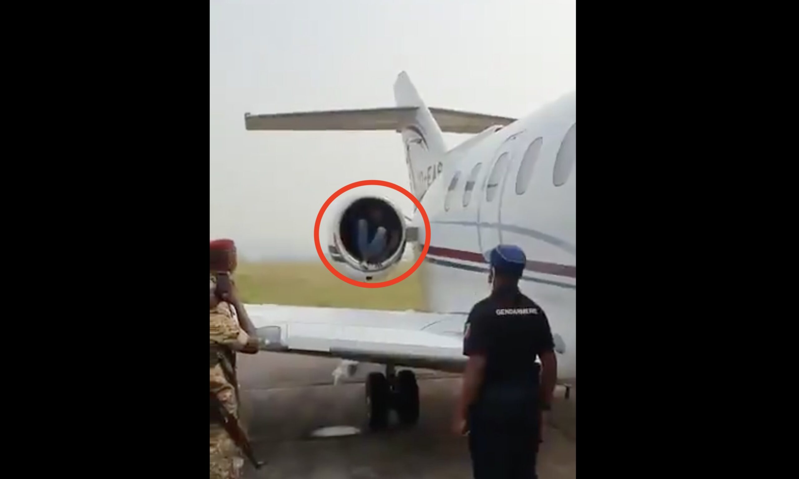 Congo : Un enfant se cache dans le réacteur d’un JET pour se rendre en France (Vidéo)